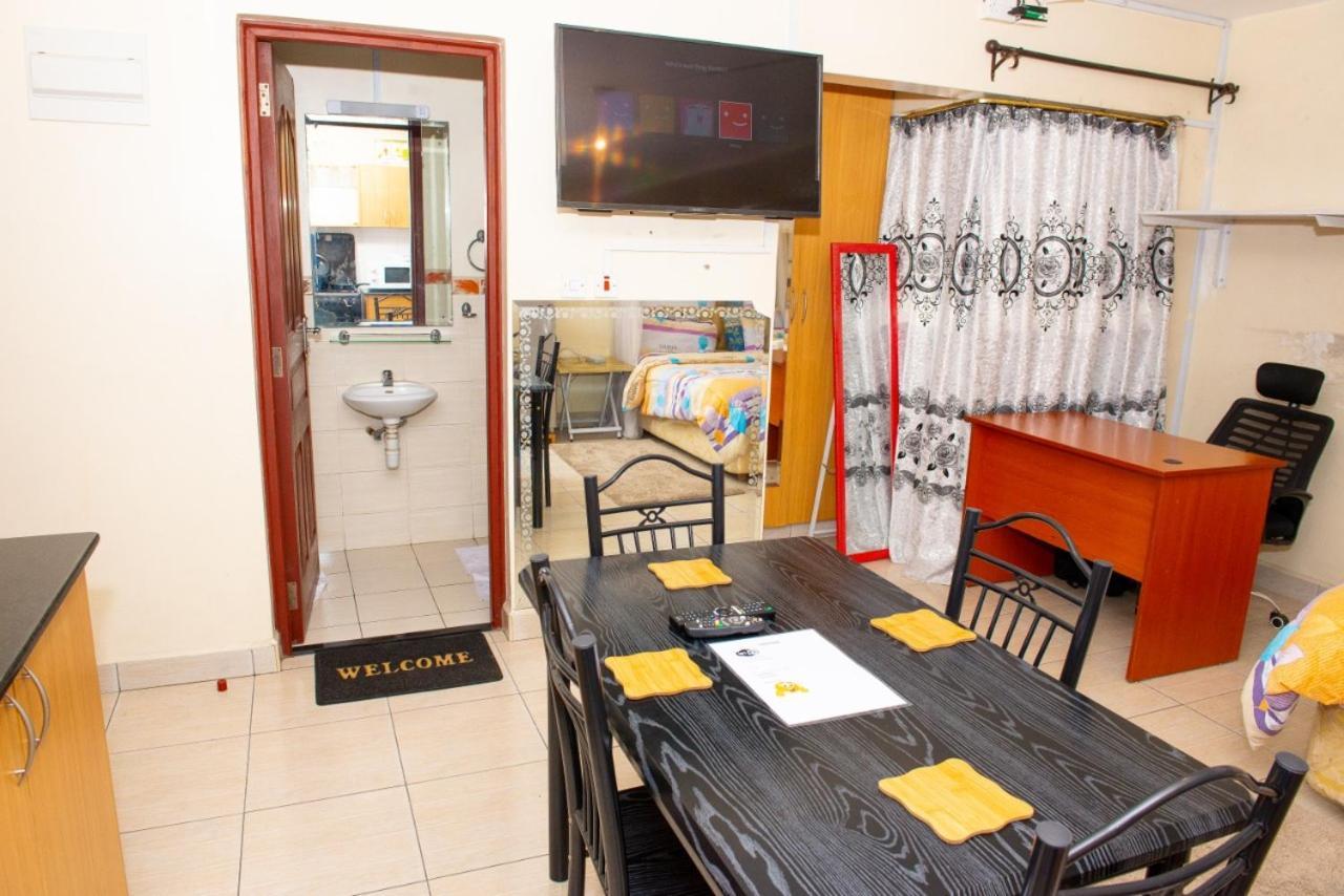 Mercy-Phillips Apartments Located At Eagle Tower Building Nairobi City Centre Екстер'єр фото