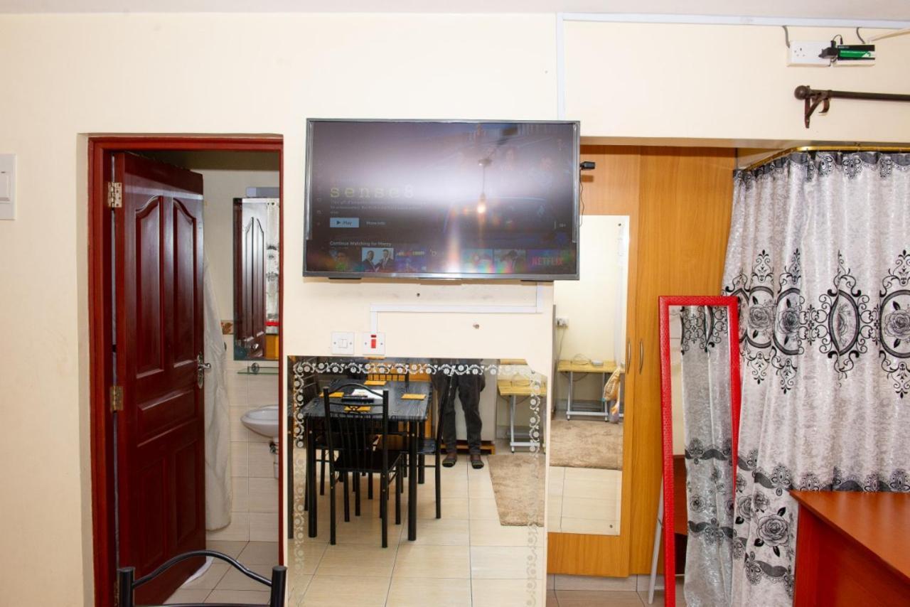 Mercy-Phillips Apartments Located At Eagle Tower Building Nairobi City Centre Екстер'єр фото