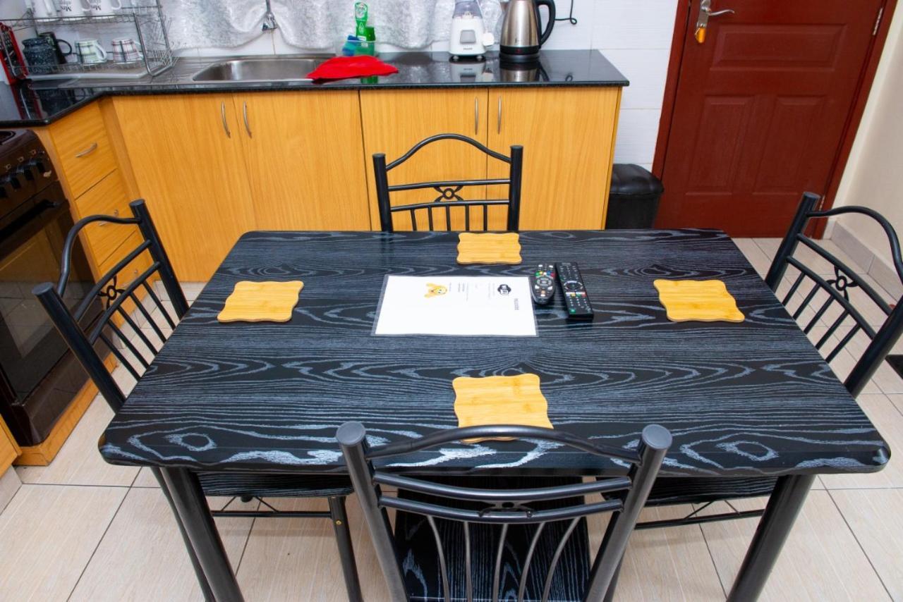 Mercy-Phillips Apartments Located At Eagle Tower Building Nairobi City Centre Екстер'єр фото