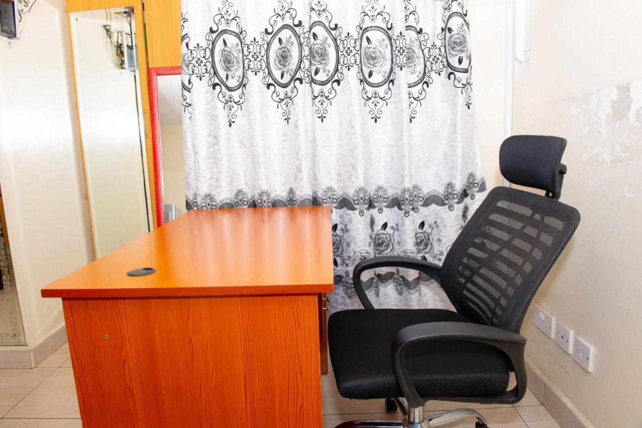 Mercy-Phillips Apartments Located At Eagle Tower Building Nairobi City Centre Екстер'єр фото