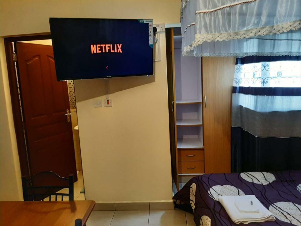 Mercy-Phillips Apartments Located At Eagle Tower Building Nairobi City Centre Екстер'єр фото