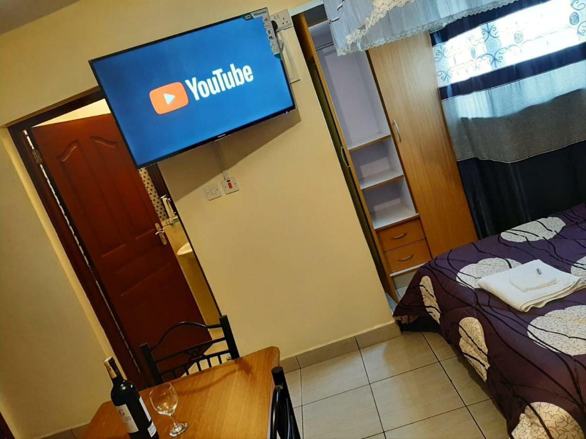 Mercy-Phillips Apartments Located At Eagle Tower Building Nairobi City Centre Екстер'єр фото
