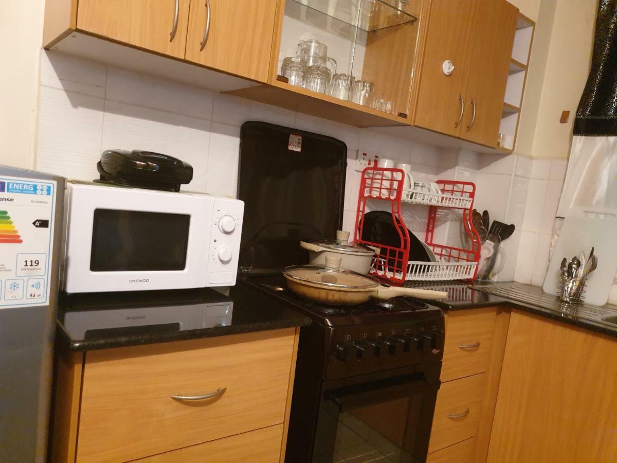 Mercy-Phillips Apartments Located At Eagle Tower Building Nairobi City Centre Екстер'єр фото