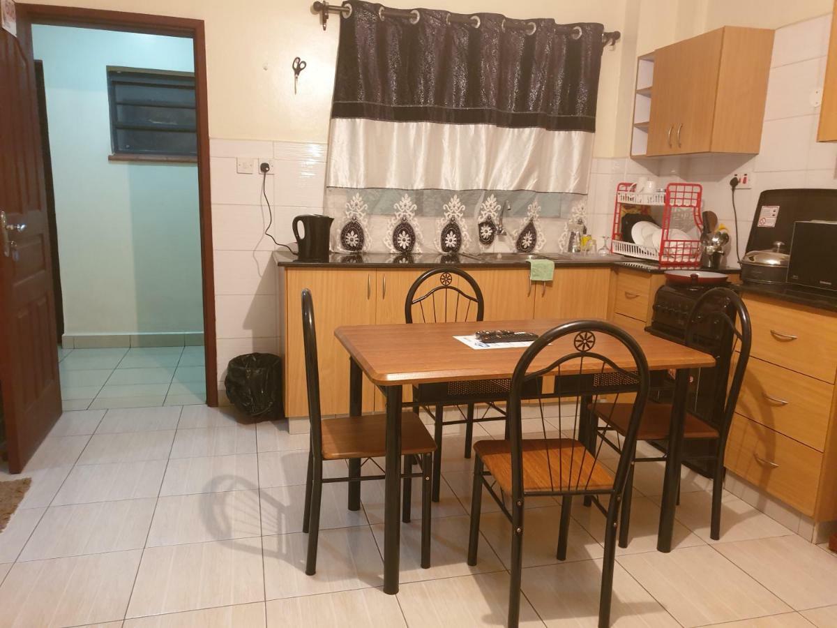 Mercy-Phillips Apartments Located At Eagle Tower Building Nairobi City Centre Екстер'єр фото
