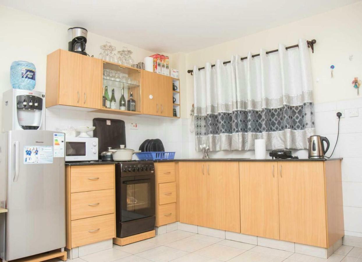 Mercy-Phillips Apartments Located At Eagle Tower Building Nairobi City Centre Екстер'єр фото